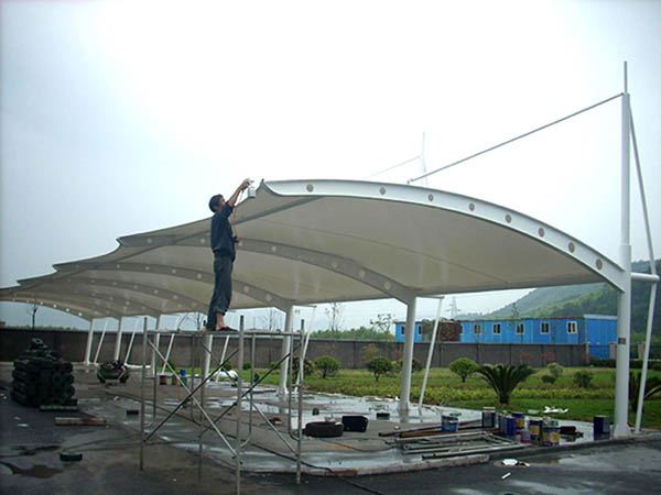 屏邊膜結(jié)構停車棚【雨棚遮陽棚生產(chǎn)安裝】